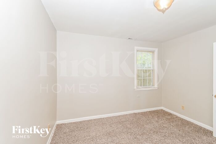 Building Photo - 1180 Bradbury Dr