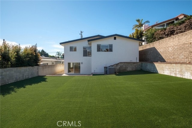 Building Photo - 1653 5th St