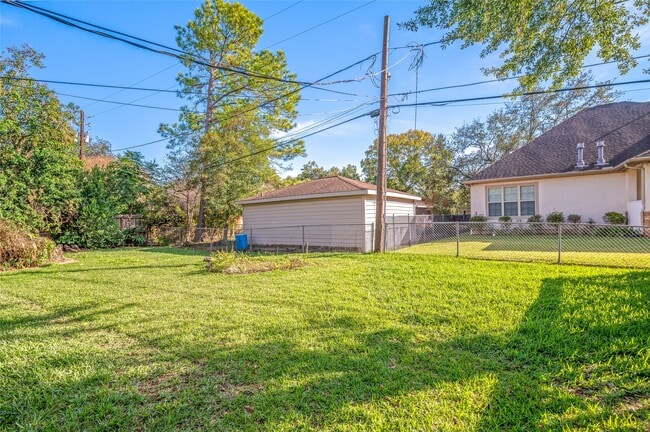 Building Photo - 3107 Prescott St