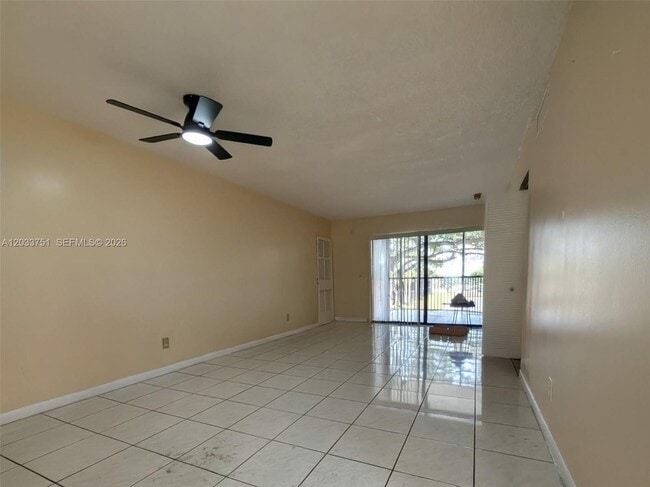 Building Photo - 3252 Foxcroft Rd