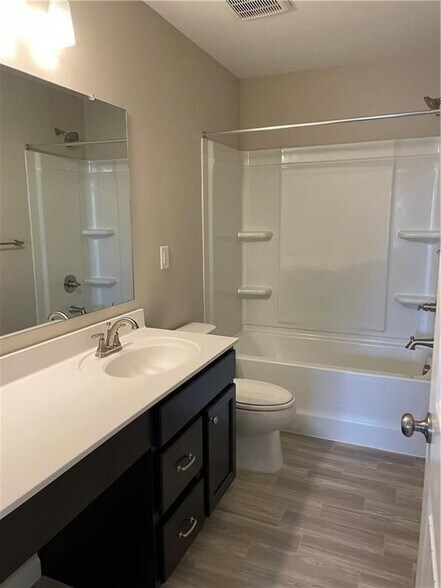 Building Photo - 21 Traminer Wy