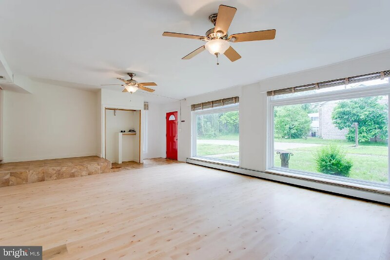 Building Photo - 301 Loureiro Ln