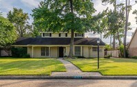 Building Photo - 16227 Southampton Dr