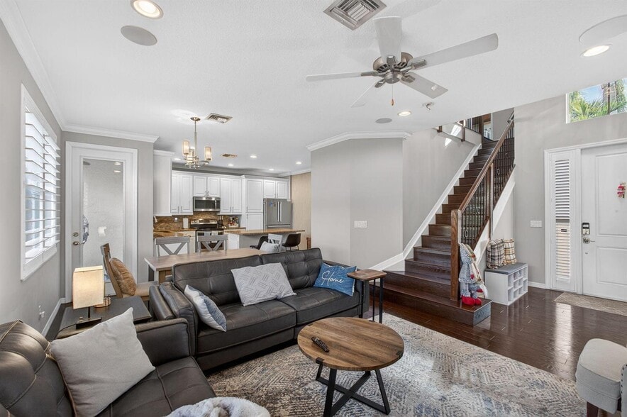 Building Photo - 4543 Mediterranean Cir