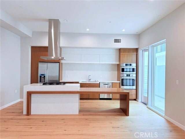 Building Photo - 1729 S Barrington Ave