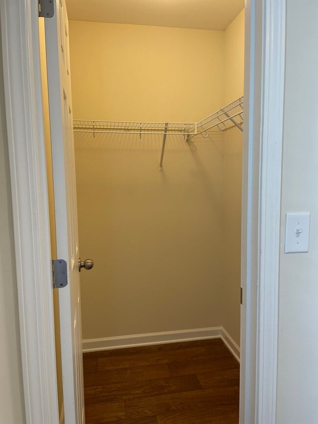 Building Photo - AVAILABLE SOON! Don't miss this Beautiful 3BR/2BA home in St. John's Ridge!