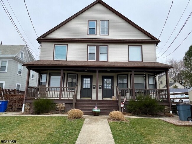 Primary Photo - 384 Bloomfield Ave