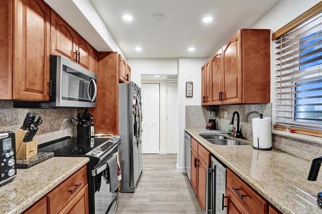 Building Photo - 801 S Federal Hwy