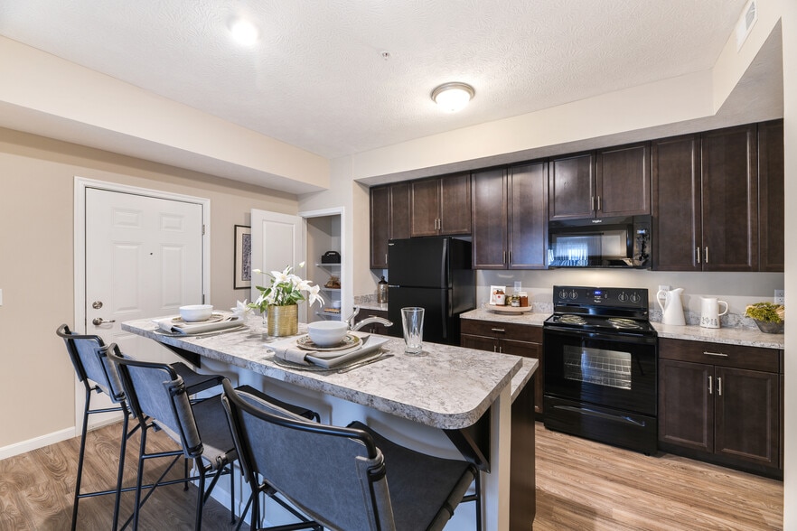 Building Photo - Residence at Cook's Pointe