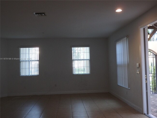 Building Photo - 1312 SW 147th Ave