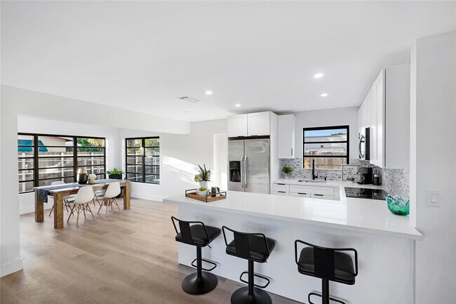 Building Photo - 3613 SW 1st St