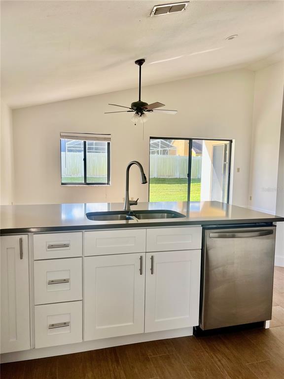 Building Photo - 1040 Manigan Ave