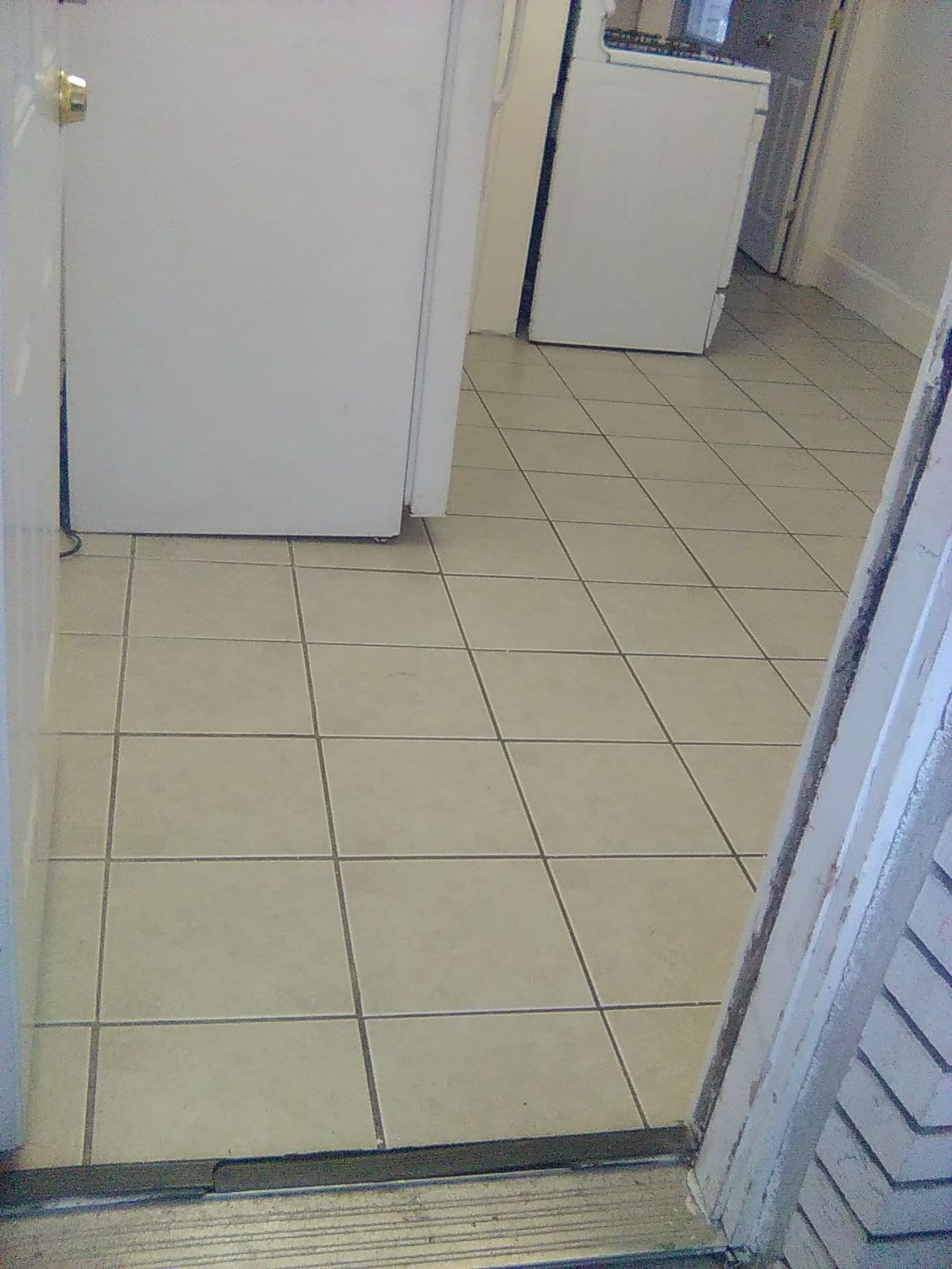 Building Photo - 89 Maple St