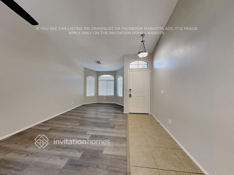 Building Photo - 7261 W Glenn Dr