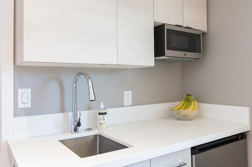 Building Photo - 930 Pueo St