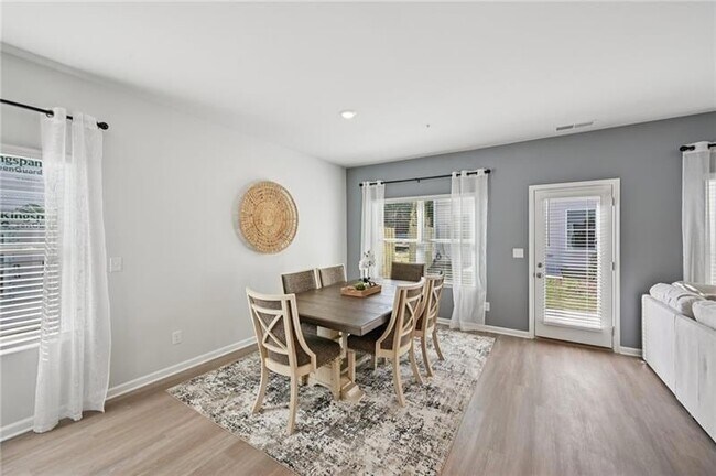 Building Photo - 405 Lanier Cir