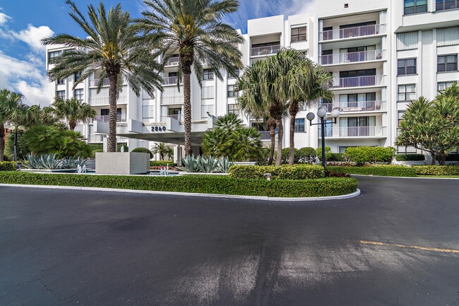 Building Photo - 2860 S Ocean Blvd