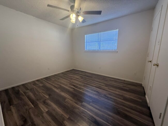 Building Photo - 2317 15th St