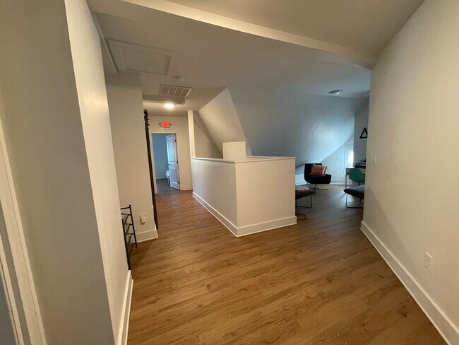 Building Photo - 53 Main St