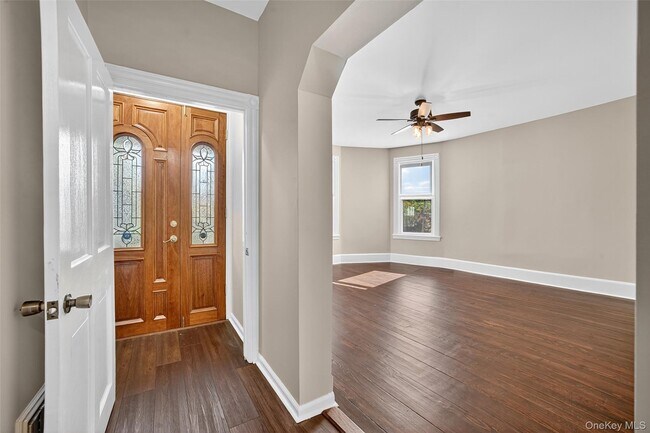 Building Photo - 81 Woodland Ave