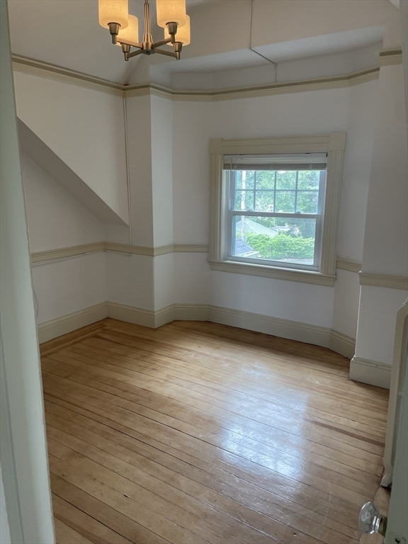 Building Photo - 69 Rockland St