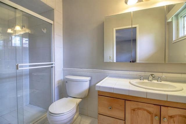 Building Photo - 1108 Topaz Ave
