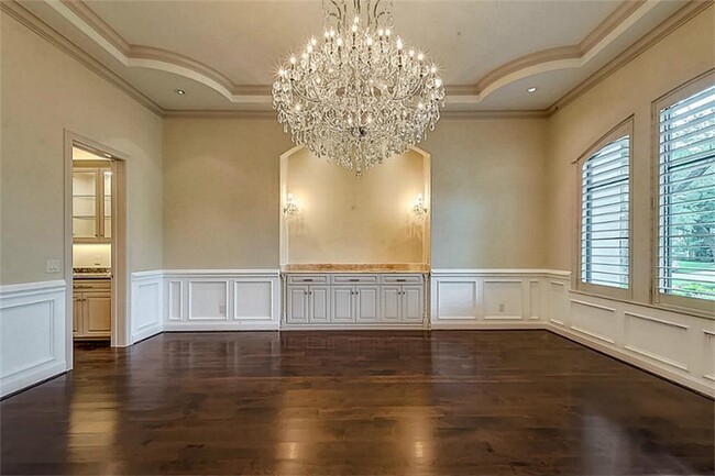Building Photo - 5559 Holly Springs Dr
