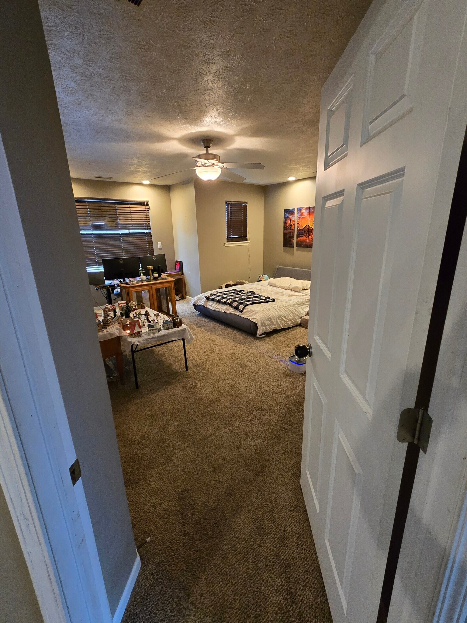 Building Photo - 25 Saxon Ct