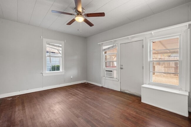 Building Photo - 2102 25th St