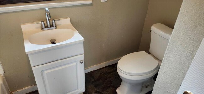 Building Photo - 10821 TX-150