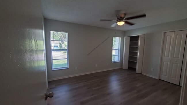 Building Photo - Charming 4-Bed, 2-Bath Home with Pool in Seffner, FL 33584