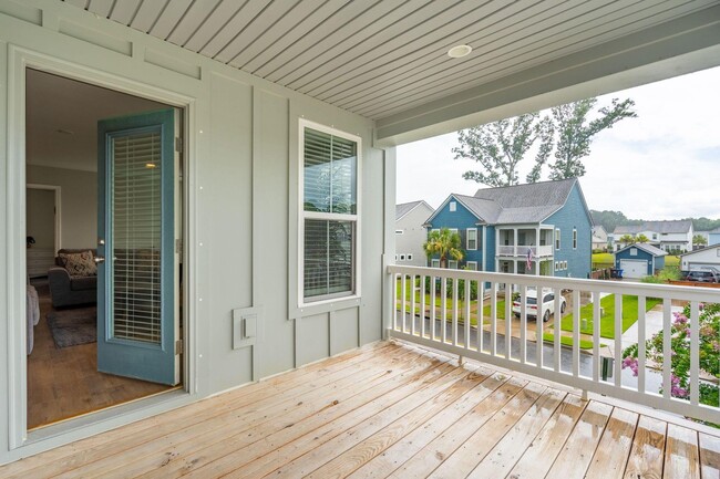 Building Photo - Impressive home in Oakfield loaded with up...