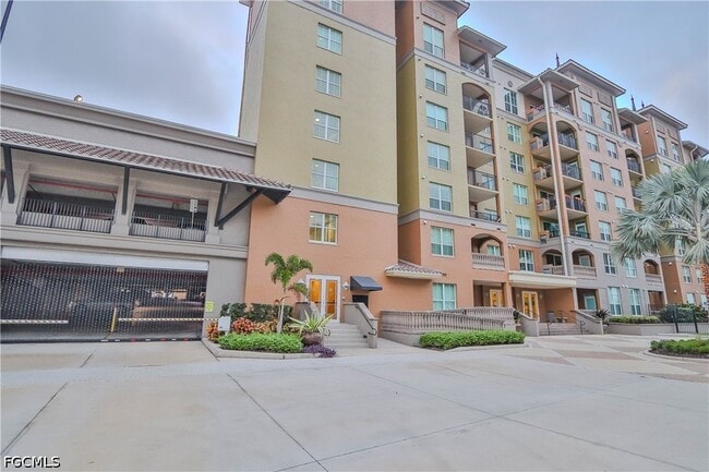Building Photo - 2825 Palm Beach Blvd