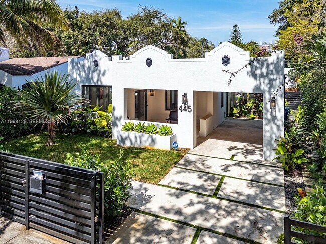 Building Photo - 445 NE 76th St