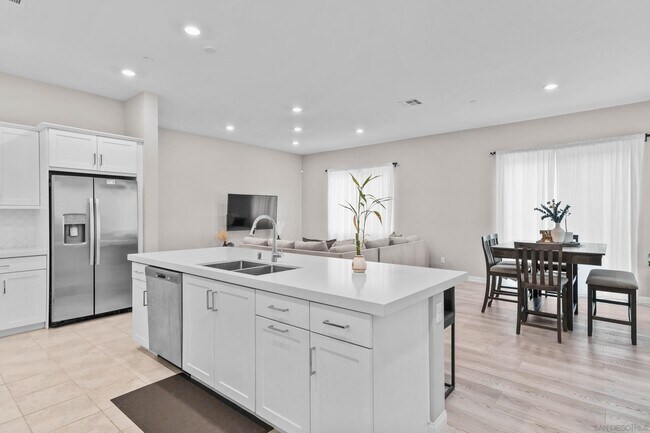 Building Photo - 2098 Bluestone Cir