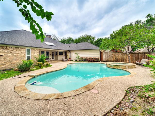 Building Photo - 7315 Debbe Dr
