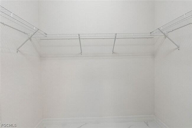 Building Photo - 11604 Meadowrun Cir