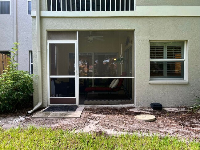 Building Photo - Turnkey Furnished 2 Bedroom Condo OR Unfur...