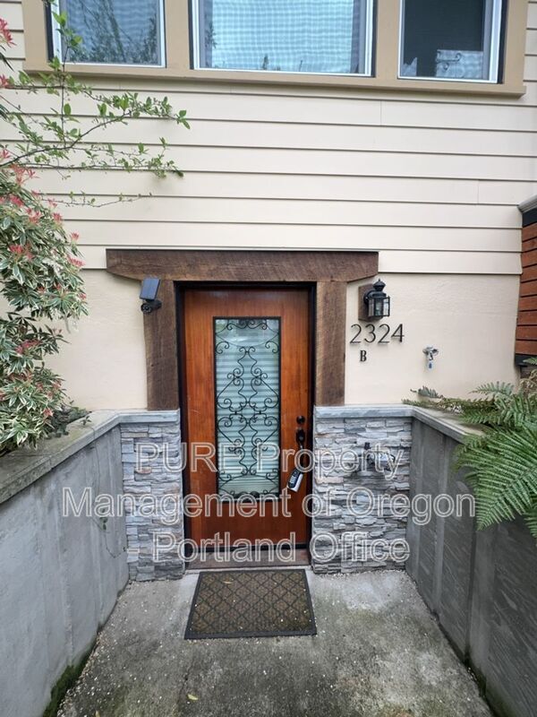 Building Photo - 2324 N Watts St