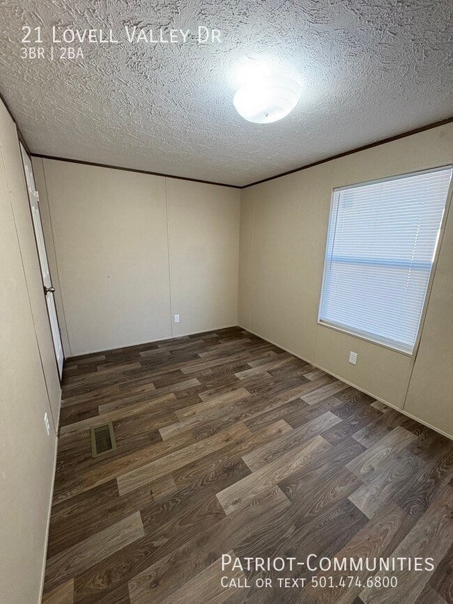 Building Photo - 21 Lovell Valley Dr