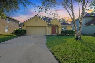 Building Photo - Spacious 4BR House in Orange Park