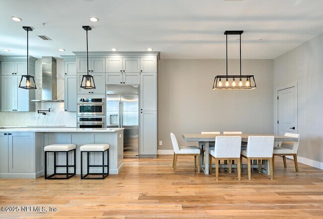 Building Photo - 2410 Beach Blvd