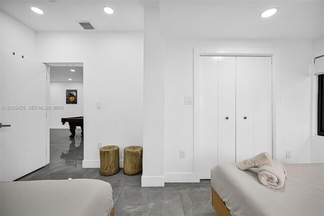 Building Photo - 112 NW 53rd St