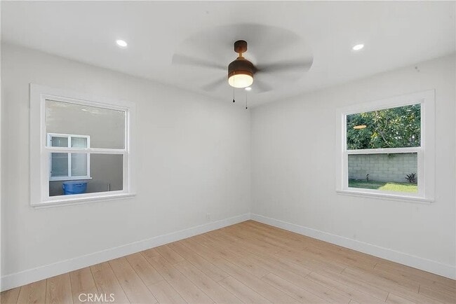 Building Photo - 9519 Maryknoll Ave