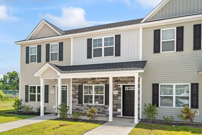 Building Photo - Marshall Farms Townhome Near Piney Green
