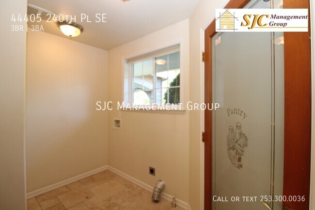 Building Photo - 44405 240th Pl SE