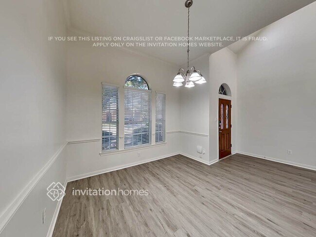 Building Photo - 907 Portsmouth Dr