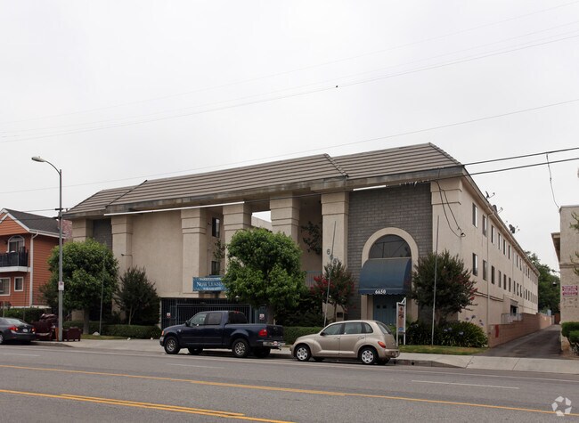 Primary Photo - Woodley Villas Apartments