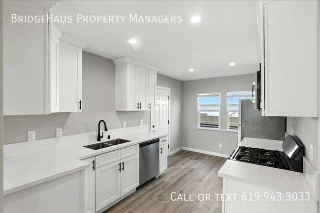 Building Photo - 4969 72nd St