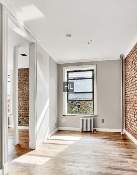 Building Photo - Second Avenue